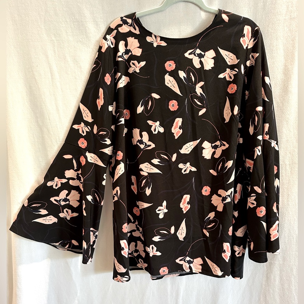 NORDSTROM HALOGEN bell sleeve blouse with tie back neck, size XL